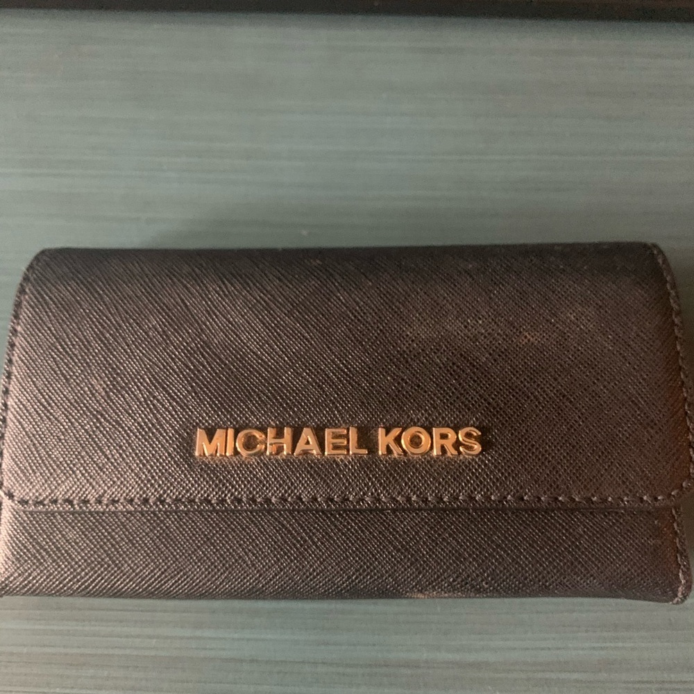 Michael Kors Wallet/Phone Holder